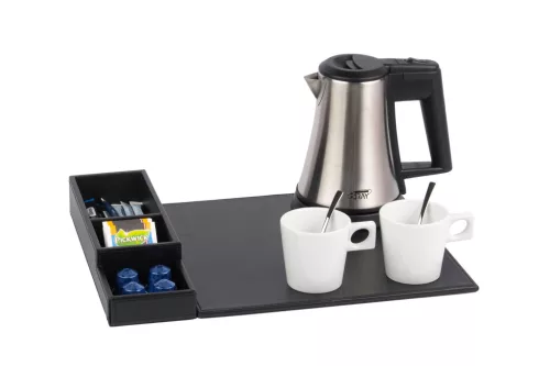 Snap tray with 0,5L kettle and 2 white cups